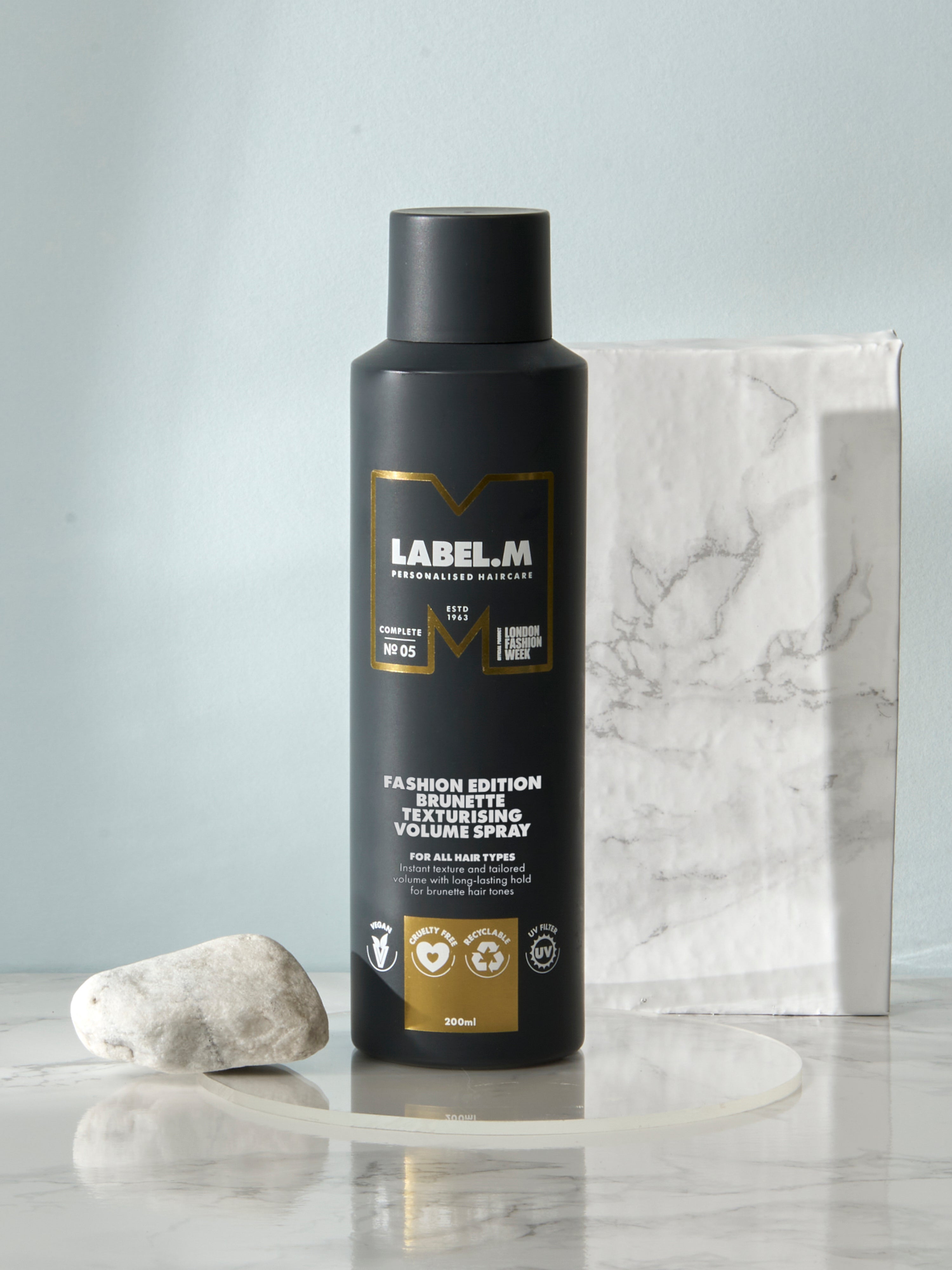 FASHION EDITION BRUNETTE TEXTURISING VOLUME SPRAY